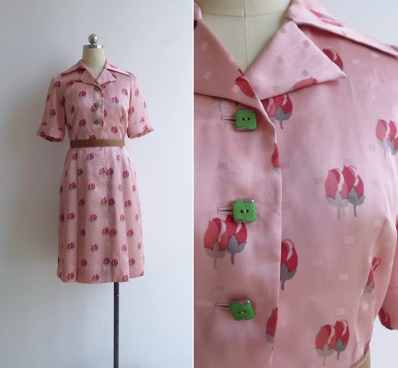 Vintage 70's 'Rosebud Floral' Pink Collared Shirt