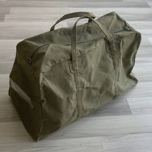 Vintage sac de sport vert armée excédentaire, grand sac de voyage en toile de coton, énorme fourre-tout rectangulaire