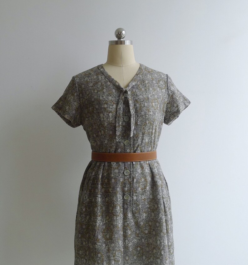 SALE Vintage '60s Moss Green 'Doily Lace' Ribbon Bow Collar Dress M-L image 4