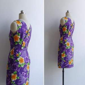 SALE Vintage '50s Hawaiian Floral Low V-Back Cotton Wiggle Dress XS image 6