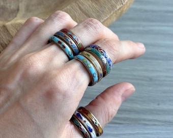 Vintage 70s Cloisonné Floral Enamel Rings, Retro Boho Oriental Band Ring with Flowers and Gold Trim (Multiple Sizes)