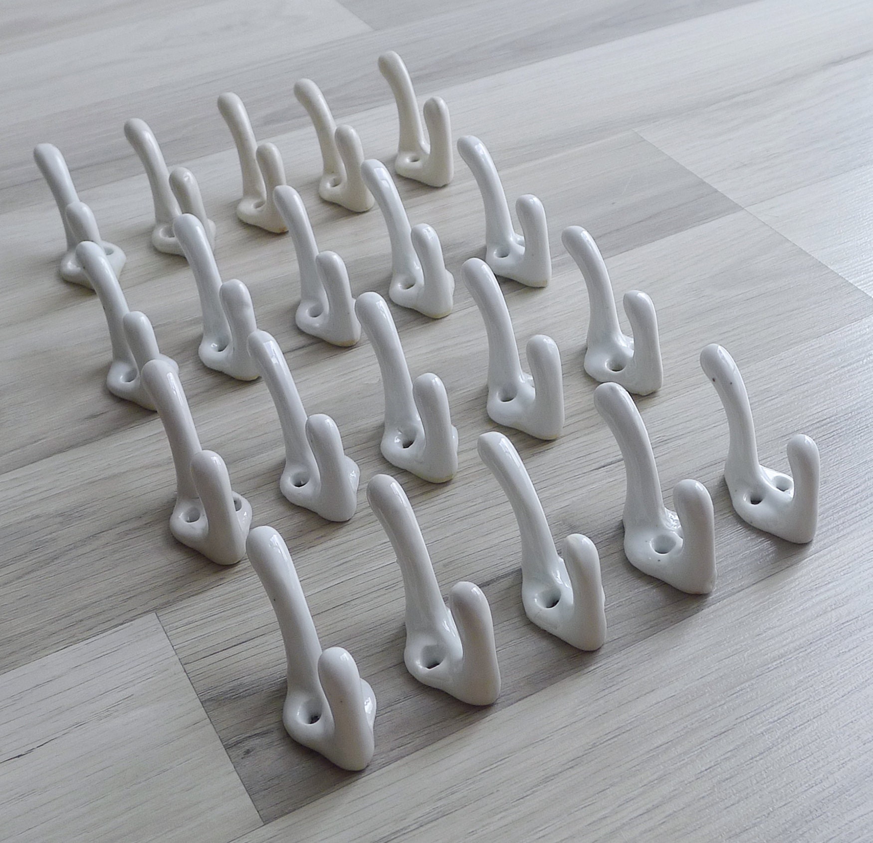 Vintage-Set von 5 1950 Porzellan weiß Keramik Wandhaken Ref. | Etsy