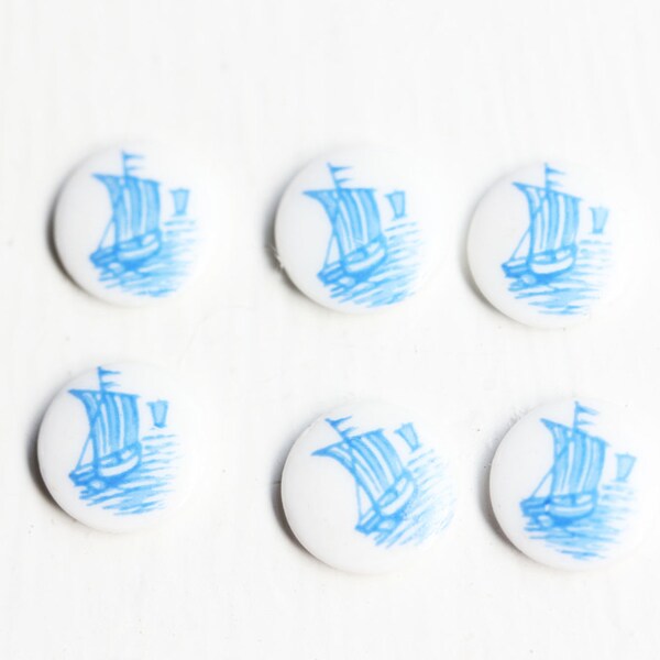 Tiny Round Ship Cabochons (6x)