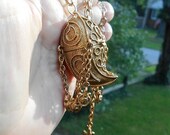 Brass Paisley Shape Solid Perfume Necklace Lazuree Container for Snuff, Poison, Secret Treasure, Ashes. 1960s Shapely Box on 24 quot Chain