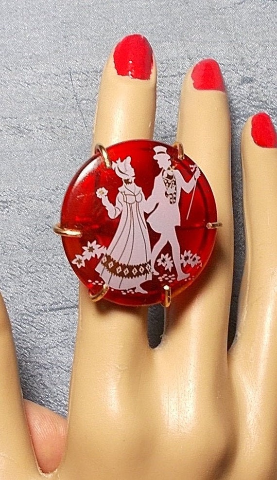 SALE 1 Courting Couple Ring Red & Gold LARGE 1 1/2