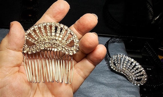 SALE 1 Art Deco Hair Comb W/ Sparkling Rhinestones (1940s  display picture 2