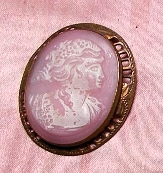 Antique Burmese Pink Cameo Glass Raised Cameo pIERCED… Gem