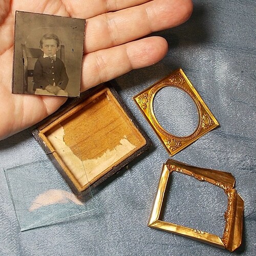 VICTORIAN AMBROTYPE 1/16 Plate Pocket Size Half Case 163 yr Old Darling Little Boy, Artist Tinted Double Glass shops Gold Color Pinchbeck Framed.