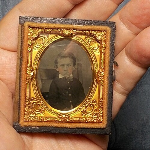 VICTORIAN AMBROTYPE 1/16 Plate Pocket Size Half Case 163 yr Old Darling Little Boy, Artist Tinted Double Glass shops Gold Color Pinchbeck Framed.