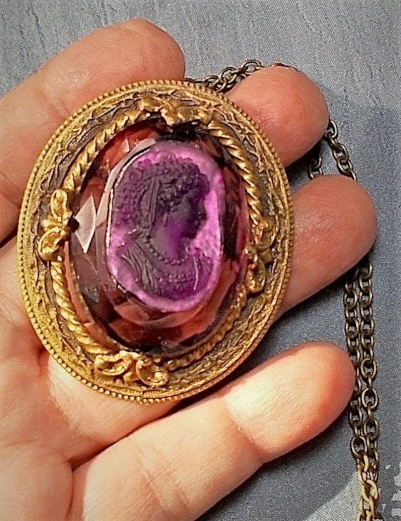 Glass on sale cameo jewelry