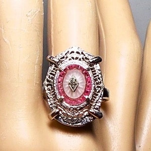 Anillo de vidrio de alcanfor rosa antiguo, con pedrería de vidrio de alcanfor de filigrana chapada en rodio, tamaño de anillo de ley de punta 8 3/4 muy bonito 229.90 OOAK
