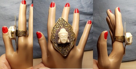 SALE HUMONGOUS Tibetan Buddha RING 2 3/4" w/ Off … - image 3