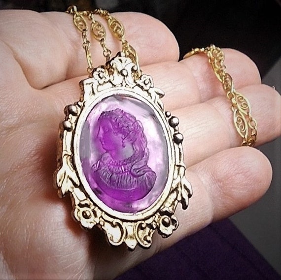 1 Antique Amethyst Glass Cameo Head Full of Curls… - image 2