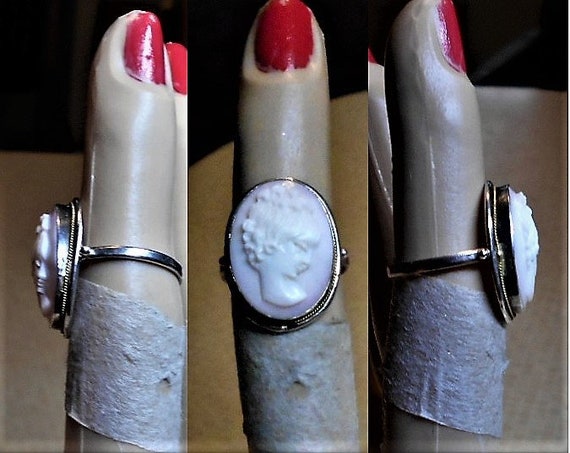 SALE 1 Sterling Shell Cameo RING She's Demure Pal… - image 1