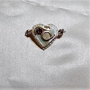 SALE Gorgeous Victorian Mother Of Pearl Heart Gold Filled Wire Hand Worked Sweetheart LOVE Brooch w/ Red Rhinestone Flower . Only79.90 image 3