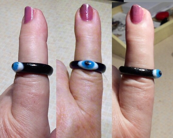 SALE Evil Eye Ring Size 8, Black Light Weight Ban… - image 1
