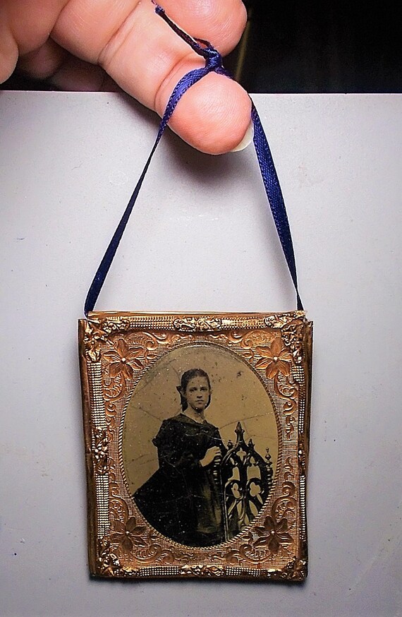 1850 Tintype Victorian Photo in Gold Pinchbeck Frame W/ Ornate