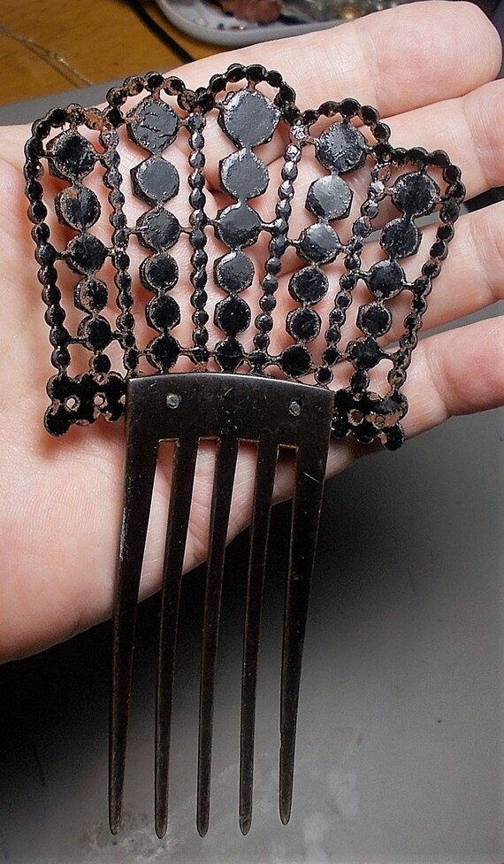 SALE Victorian Mourning Hair Comb, Antique Large Faceted  display picture 3