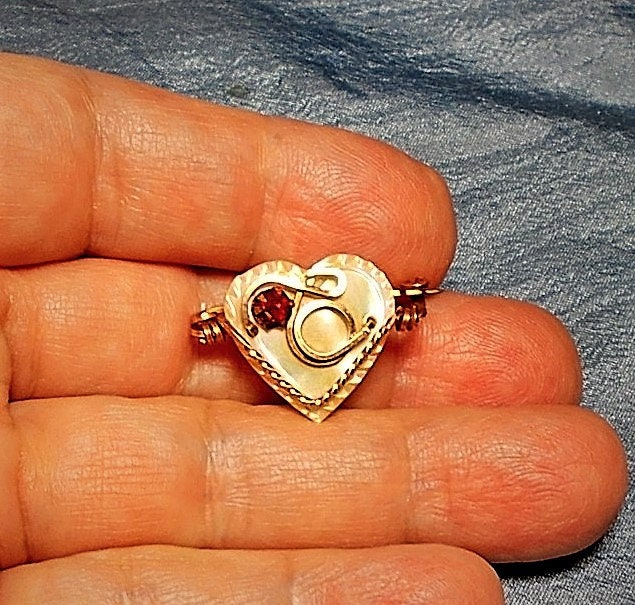 Miniature Sweetheart Pearl Pin – Legacy Deuteron