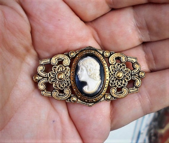 SALE Antique Art Deco Cameo Black & White Cellulo… - image 1