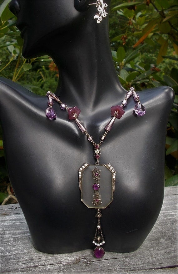 1910s Large Camphor Glass Lavalier w/ Amethyst Fa… - image 3