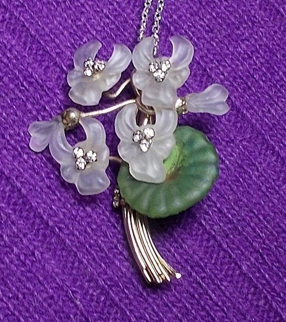 1940 CAMPHOR Glass Flowers Brooch/Pendant Necklace