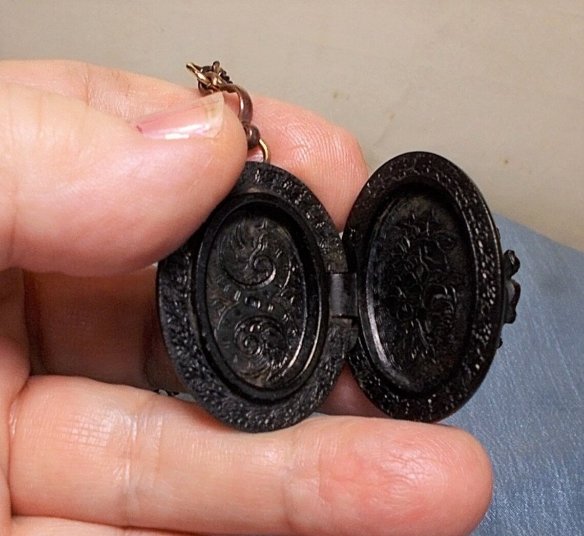 1 Gutta Percha Cameo Locket Rare Carved VICTORIAN Antique Etsy