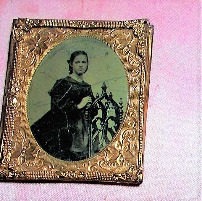 1850 Tintype Victorian Photo in Gold Pinchbeck Frame W/ Ornate