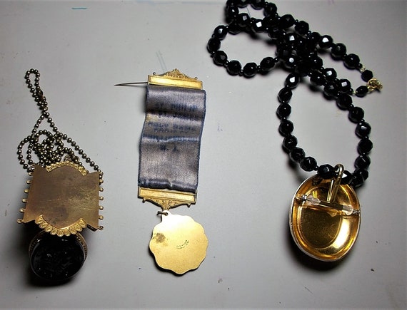 1 1940 Large Mourning Black Cameo Necklace Glass … - image 4