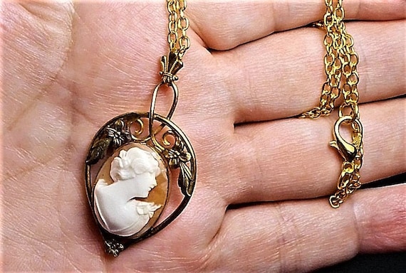 Carnelian shell deals