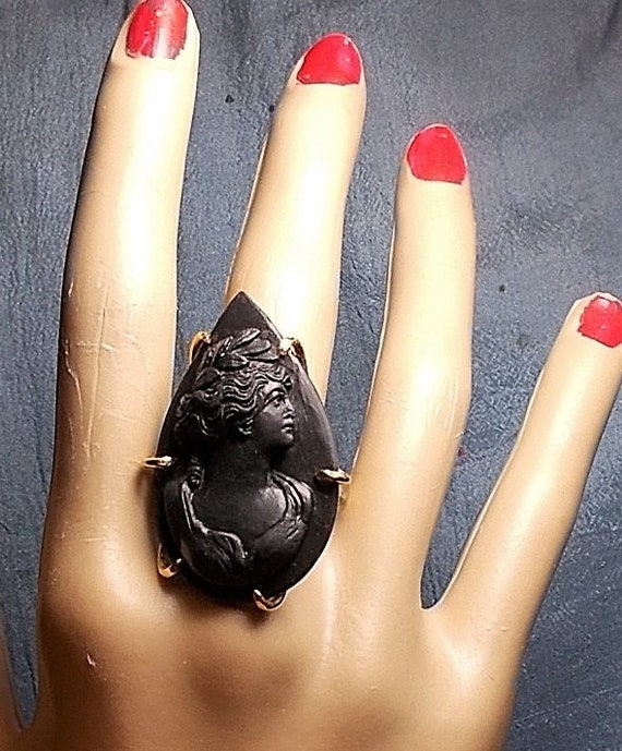 SALE Huge BLACK Vulcanite Tear Drop CAMEO Ring Ant