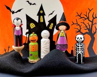 Hand-Painted Wooden Peg Doll Set, Spooky Halloween Figures, Tiered Tray Decor