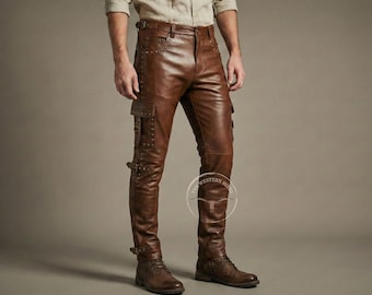 Pantalones de cuero marrón con tachuelas para hombre - Pantalones de motociclista ajustados de piel de oveja hechos a mano - Ropa urbana utilitaria estilo steampunk