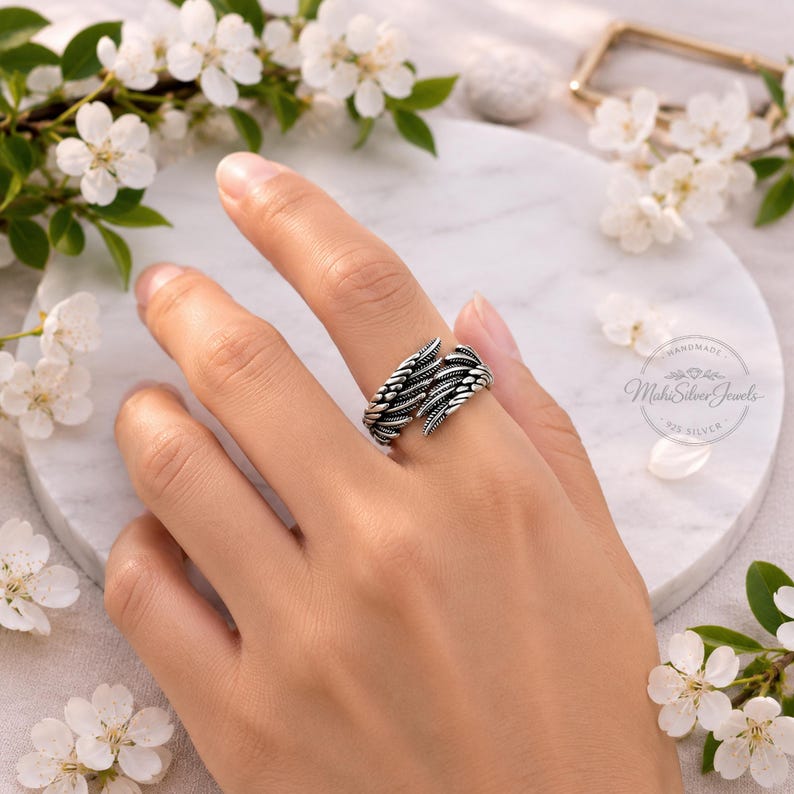 Silber Engel Flügel Ring, verstellbarer offener Ring, Schutzengel Schmuck, Feder Wrap Ring, Geschenk für sie, Vintage Statement Ring Bild 4