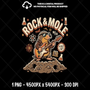 Puede incluir: Un diseño gráfico digital que muestra a un topo con gafas de sol y una chaqueta de cuero, tocando una guitarra eléctrica sobre un montículo de tierra. El texto dice ROCK & MOLE, mol, 10/23 y 6.022 x 10^23, rodeado de iconos científicos.