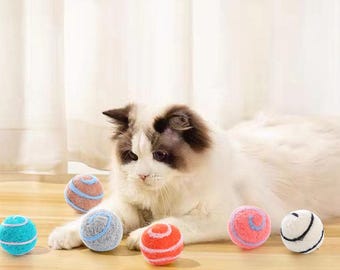 Juguete para gatos hecho a mano con bolas de lana — Diseño colorido de planetas y estrellas (incluye cápsulas de hierba gatera; juego de tarro de almacenamiento opcional) — Un regalo para tu querida mascota