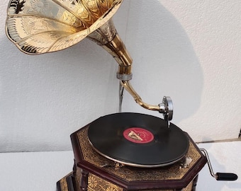 Echoes of Elegance: The Timeless Golden Gramophone by Craftopia