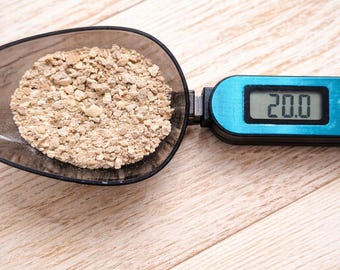 20 g de masa madre de espelta seca o 100–150 g de trigo vivo Lievito Madre: cultivo de masa madre artesanal europeo, levadura de uva, sin levadura comercial.