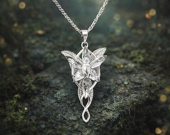 Collar Arwen Evenstar: colgante de plata con circonitas cúbicas de cristal