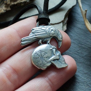 Veldismagn Necklace Amulet - Huginn or Muninn - Skull - Odins Ravens - Viking Jewelry - Viking Art - Norse Mythology - Heathen