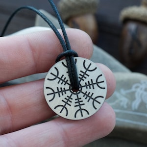 Helm of Awe - Viking Necklace - Viking Protection - Aegishjalmur - Viking Jewelry - Norse Pendant - Pagan - Asatru