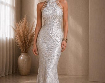 Abito da damigella d'onore scintillante con scollo all'americana, elegante abito aderente per invitata a un matrimonio, abito lungo da sera con perline