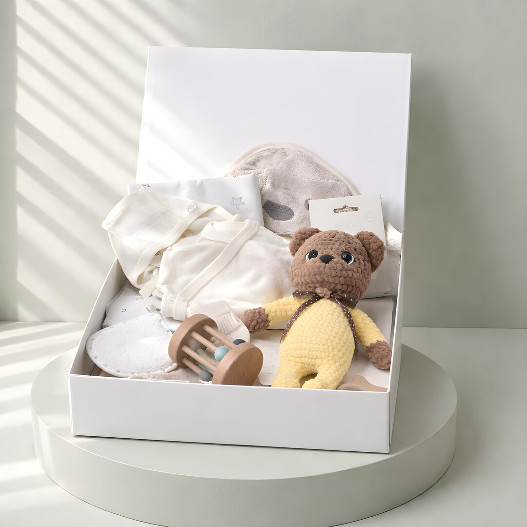 Newborn Essentials Box | Unisex Baby Shower Set | Keepsake Box - Etsy