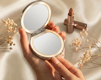 Personalized LED Mirror Compact, Birth Flower Gift for Her Custom Name Lighted Makeup Mirror Bridesmaid Proposal USB Rechargeable