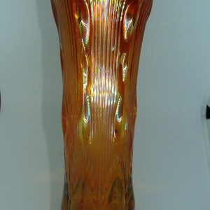 Bull&#39;s Eye & Beads Vase by Imperial, Imperial&#39;s Beaded Bull&#39;s Eye Marigold Carnival Glass Vase