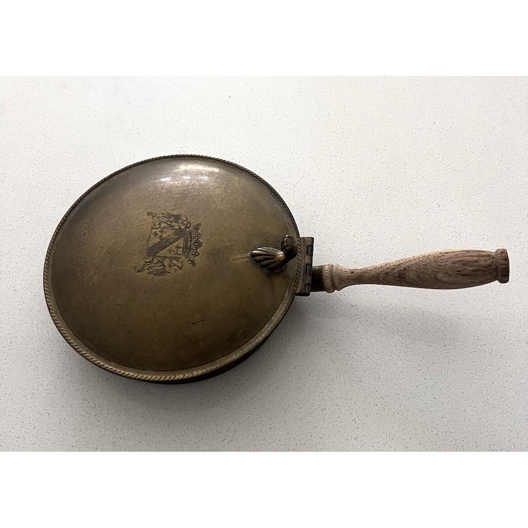 Vintage Brass Crumb Butler Coat of Arms Wood Handle - Etsy