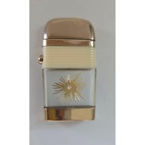 Zabytkowa zapalniczka Scripto Vu-Lighter w kolorze złotym Sunburst Starburst w stylu Mid-Century Modern, wyprodukowana w USA