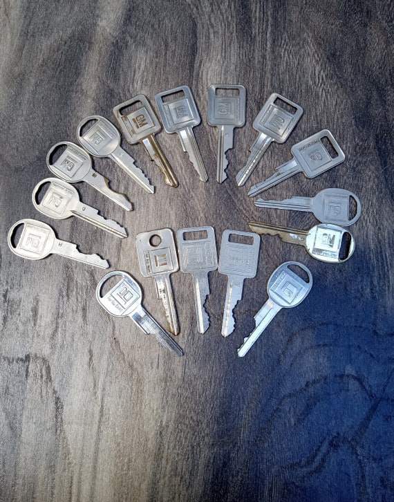 Vintage GM Car Keys General Motors Car Keys Etsy