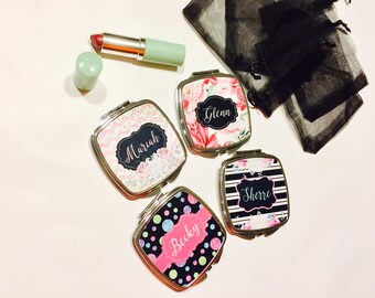 Floral compact mirror// bridesmaids favor gifts// birthday favors// purse accessories//personalized mirror// florals and patterns