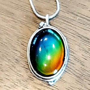 Mood Ring Handmade Necklace Jewelry, Color Changing Oval